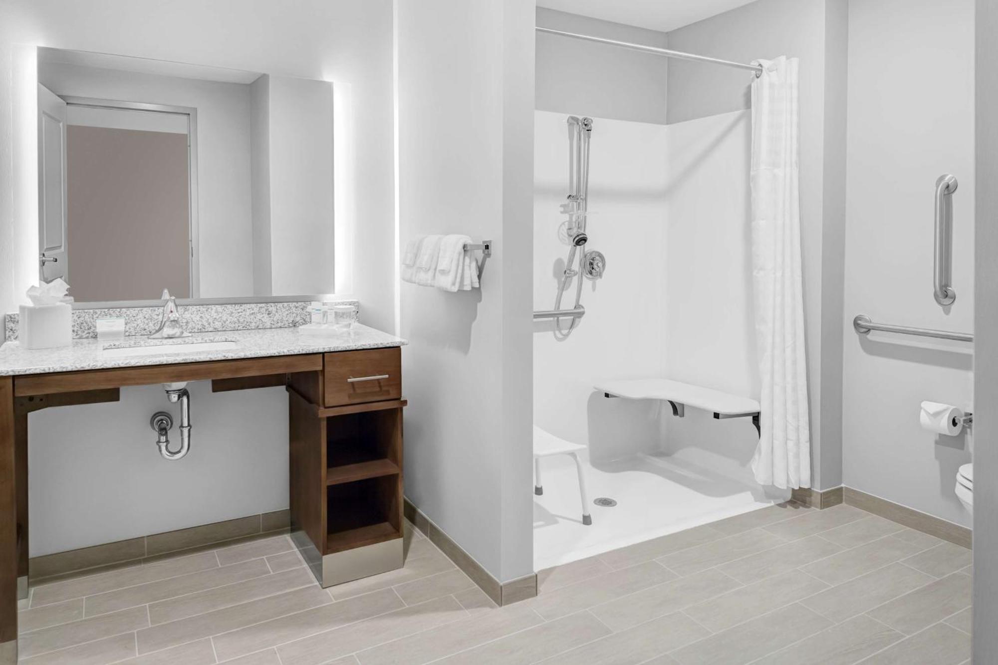 Homewood Suites By Hilton Wauwatosa Milwaukee Esterno foto